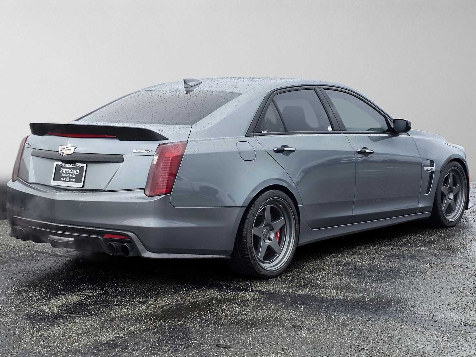Used 2019 Cadillac CTS V w/ Carbon Fiber Package RWD image 3