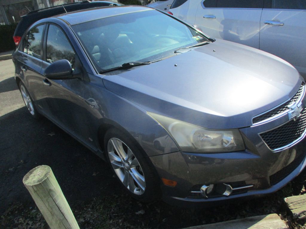 Used 2013 Chevrolet Cruze LTZ w/ Enhanced Safety Package FWD image 1