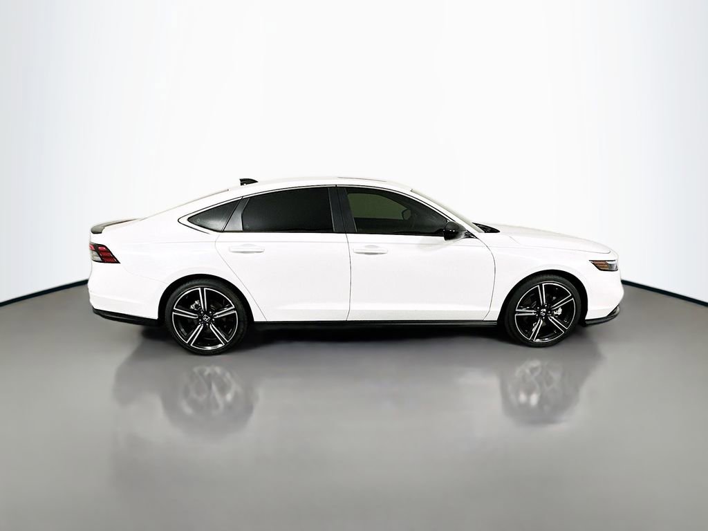 Used 2024 Honda Accord Sport image 4