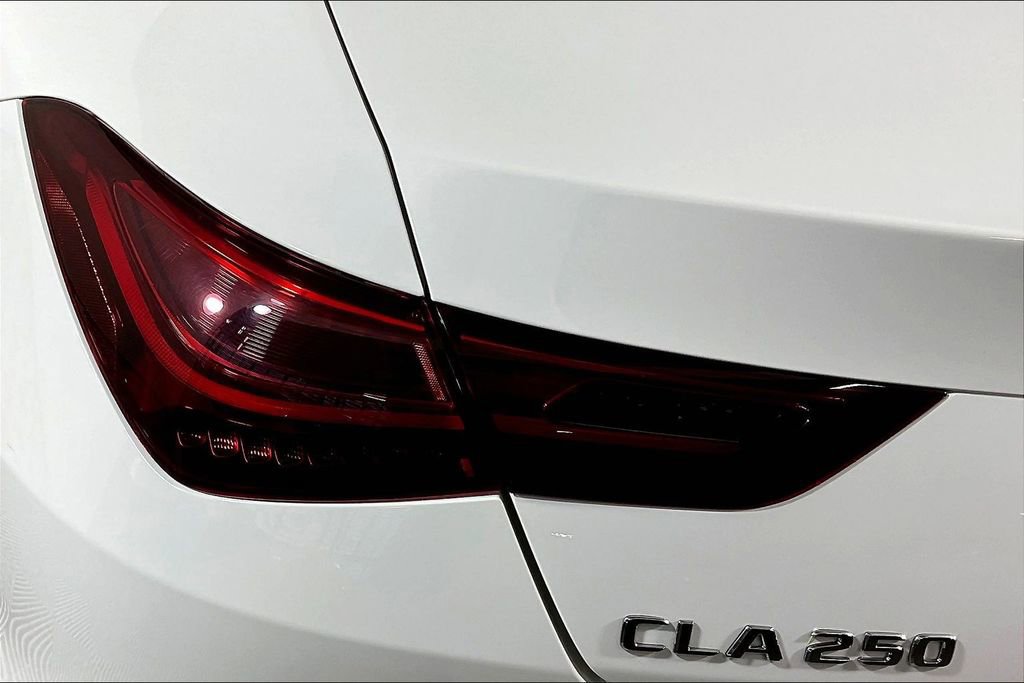 Used 2025 Mercedes-Benz CLA 250 image 28