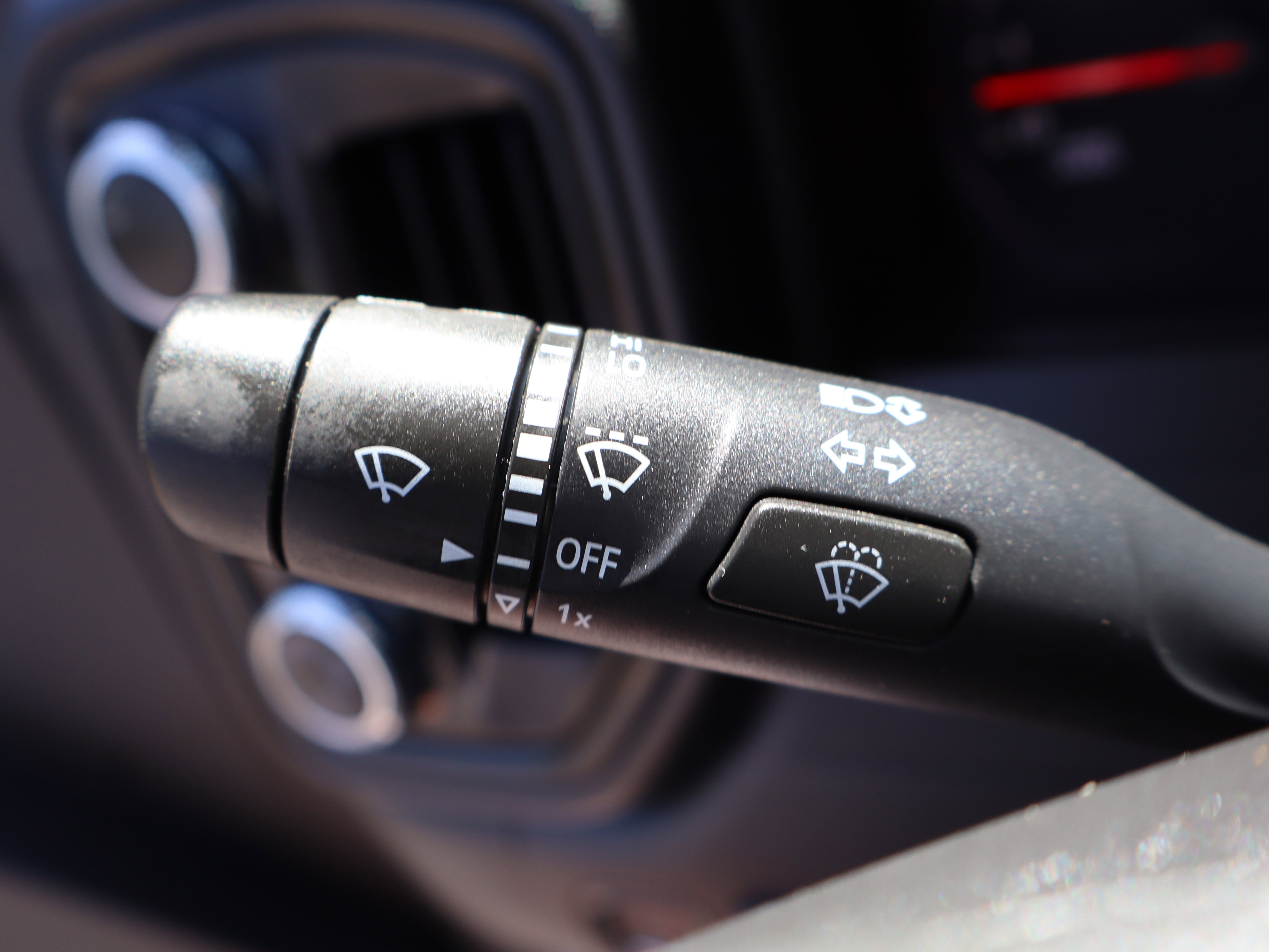 Used 2023 GMC Sierra 3500 Pro w/ Convenience Package image 32