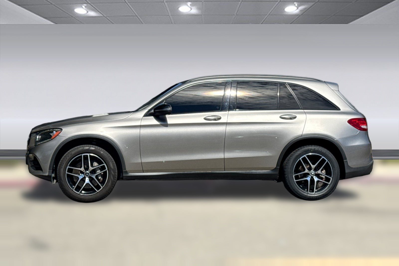 Certified 2019 Mercedes-Benz GLC 300 image 2
