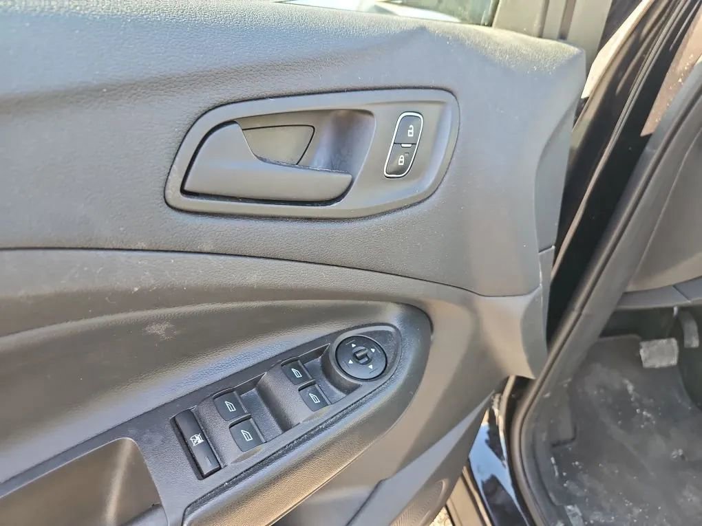 Used 2019 Ford Escape S FWD image 19