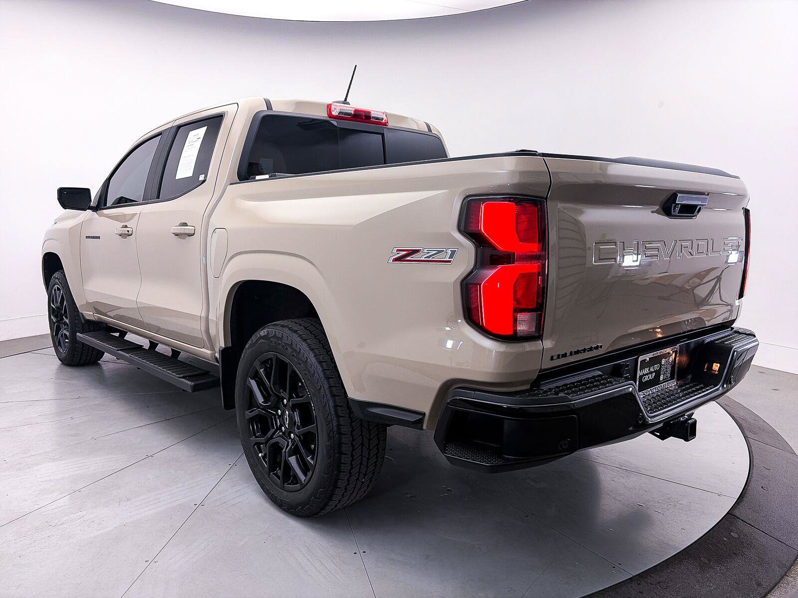 Used 2024 Chevrolet Colorado Z71 w/ LPO, Dark Essentials Package AWD/4WD image 15