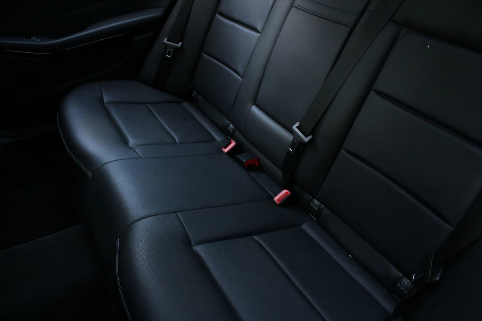 Used 2014 Mercedes-Benz E 350 4MATIC Sedan w/ Premium 1 Package image 19