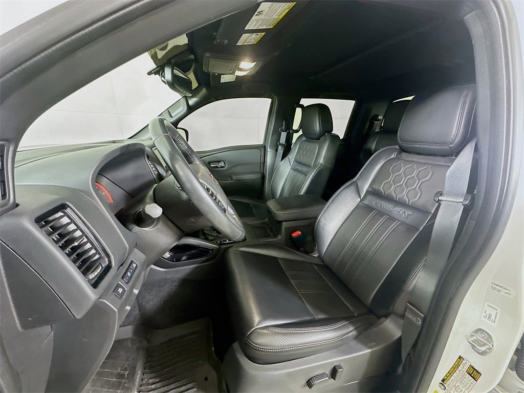 Used 2022 Nissan Frontier PRO-4X w/ Pro-4X Premium Package image 15