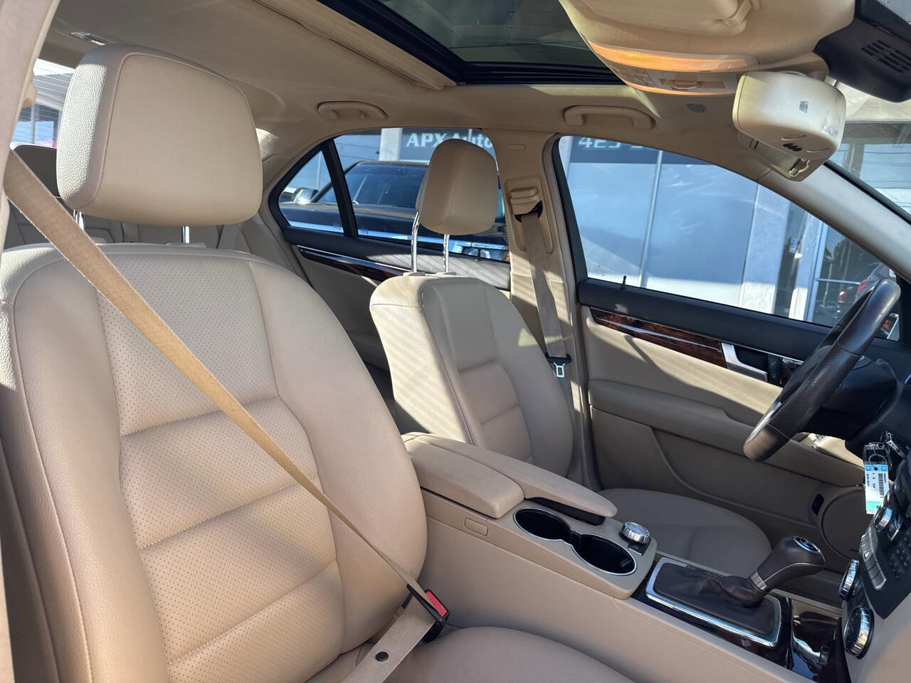 Used 2012 Mercedes-Benz C 300 4MATIC Sedan image 7