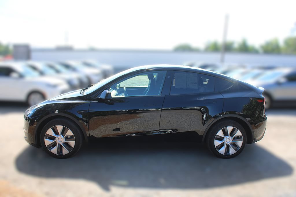Used 2023 Tesla Model Y Long Range AWD/4WD image 14
