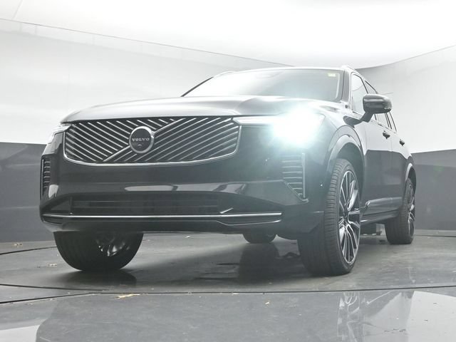 New 2026 Volvo XC90 B6 Plus w/ Protection Package Premier AWD/4WD image 40