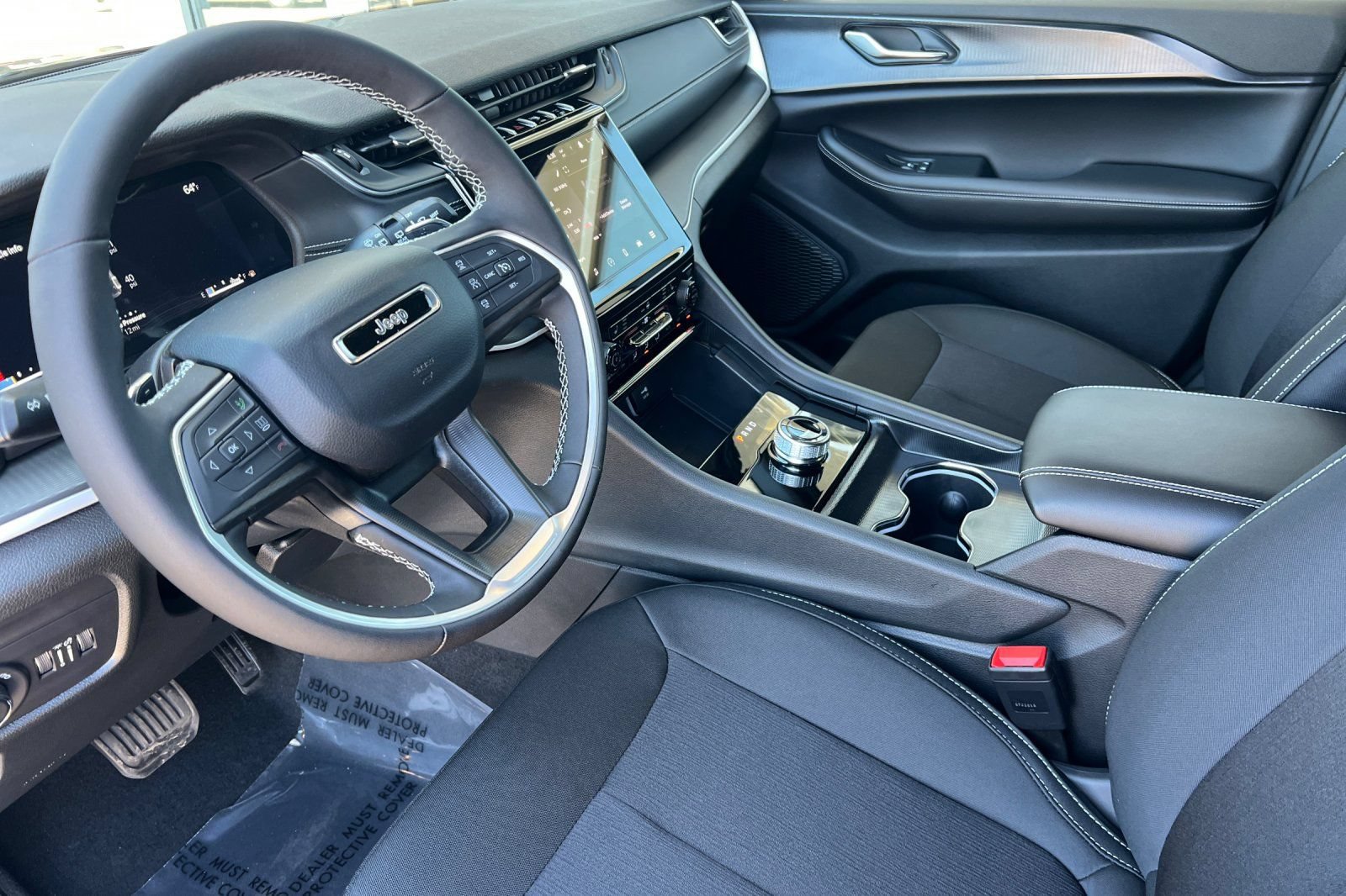 New 2026 Jeep Grand Cherokee Laredo X AWD/4WD image 9