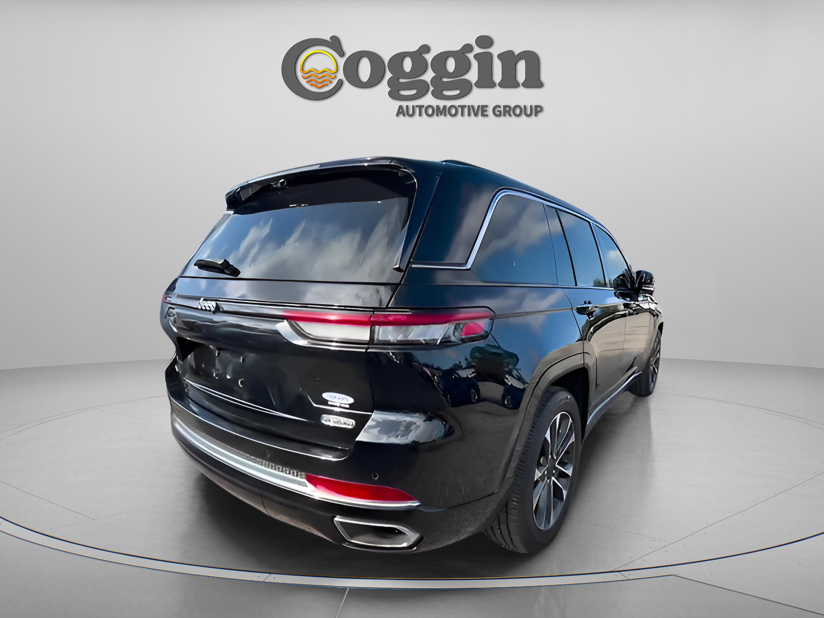 Used 2023 Jeep Grand Cherokee Overland w/ Adv Protech Group III image 5