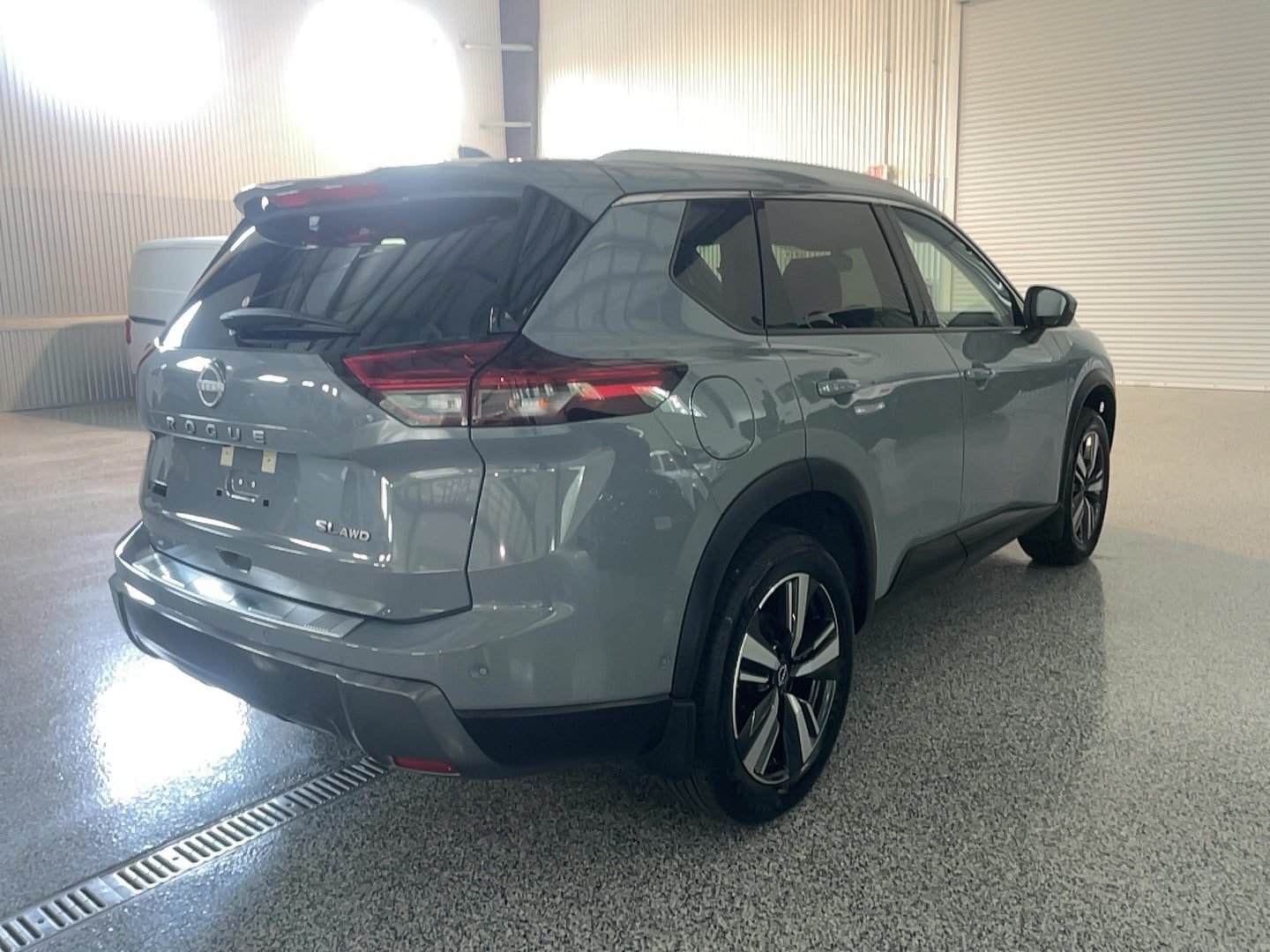 Used 2025 Nissan Rogue SL w/ SL Premium Package AWD/4WD image 21