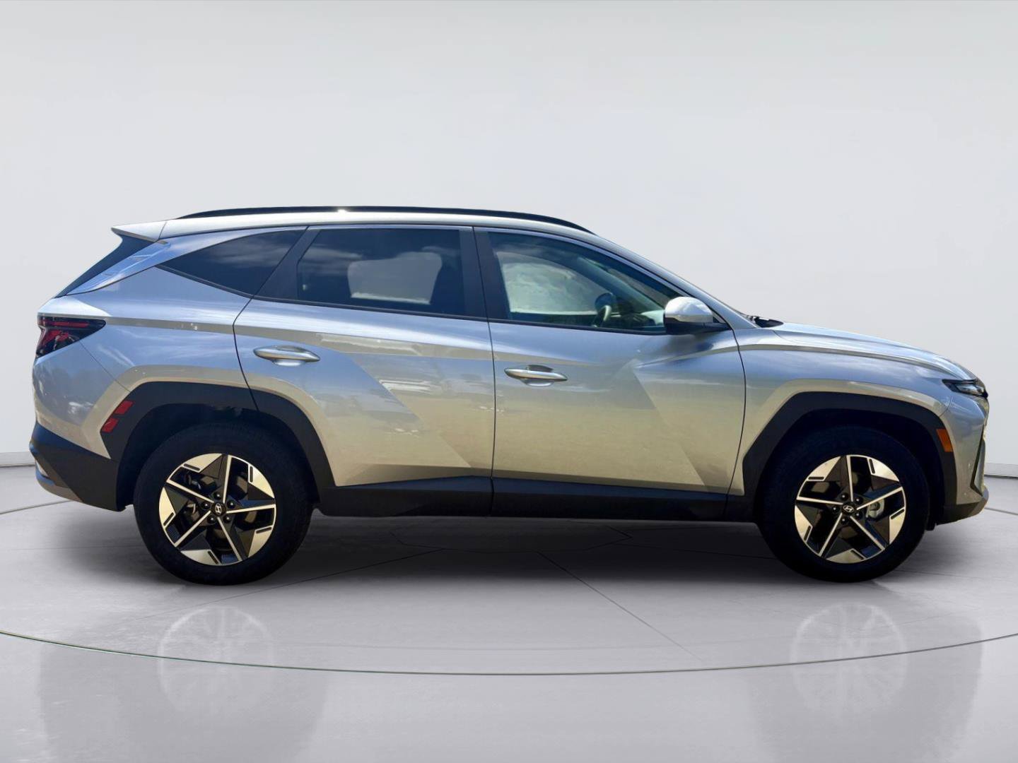 Used 2025 Hyundai Tucson SEL AWD/4WD image 3
