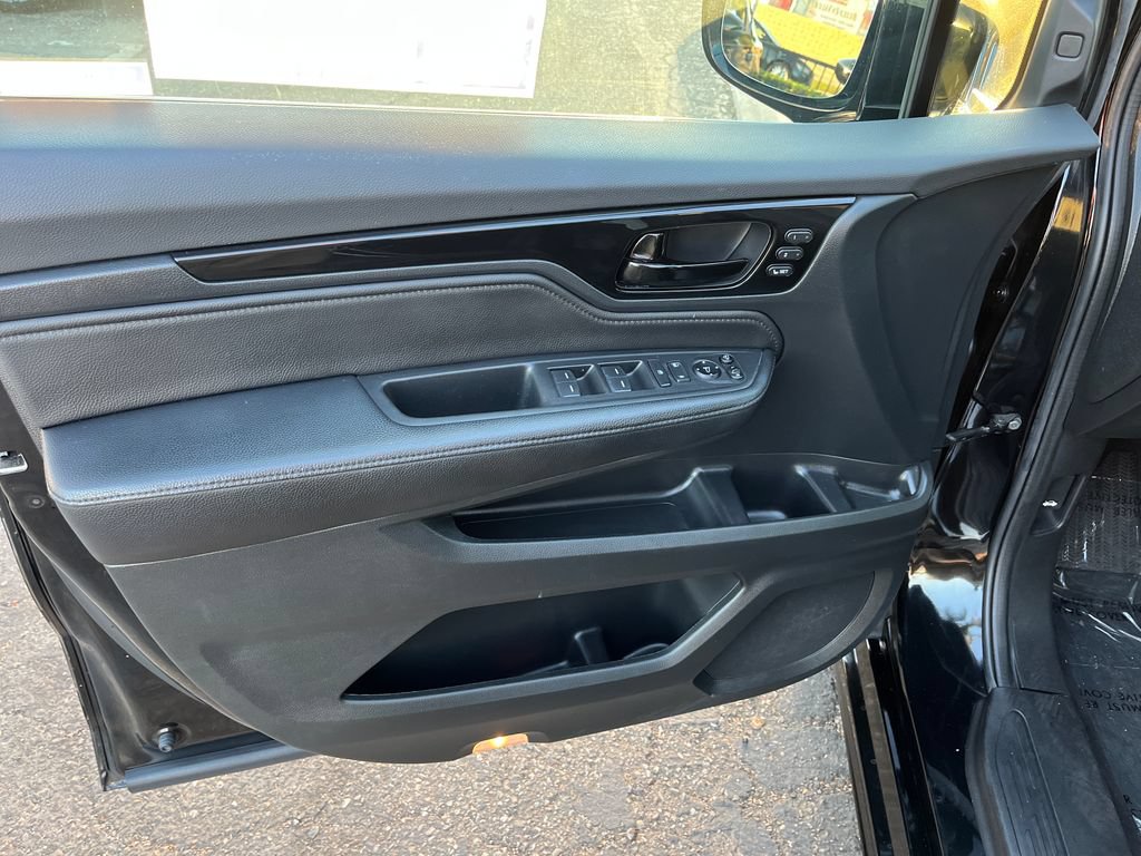Used 2023 Honda Odyssey Elite image 11