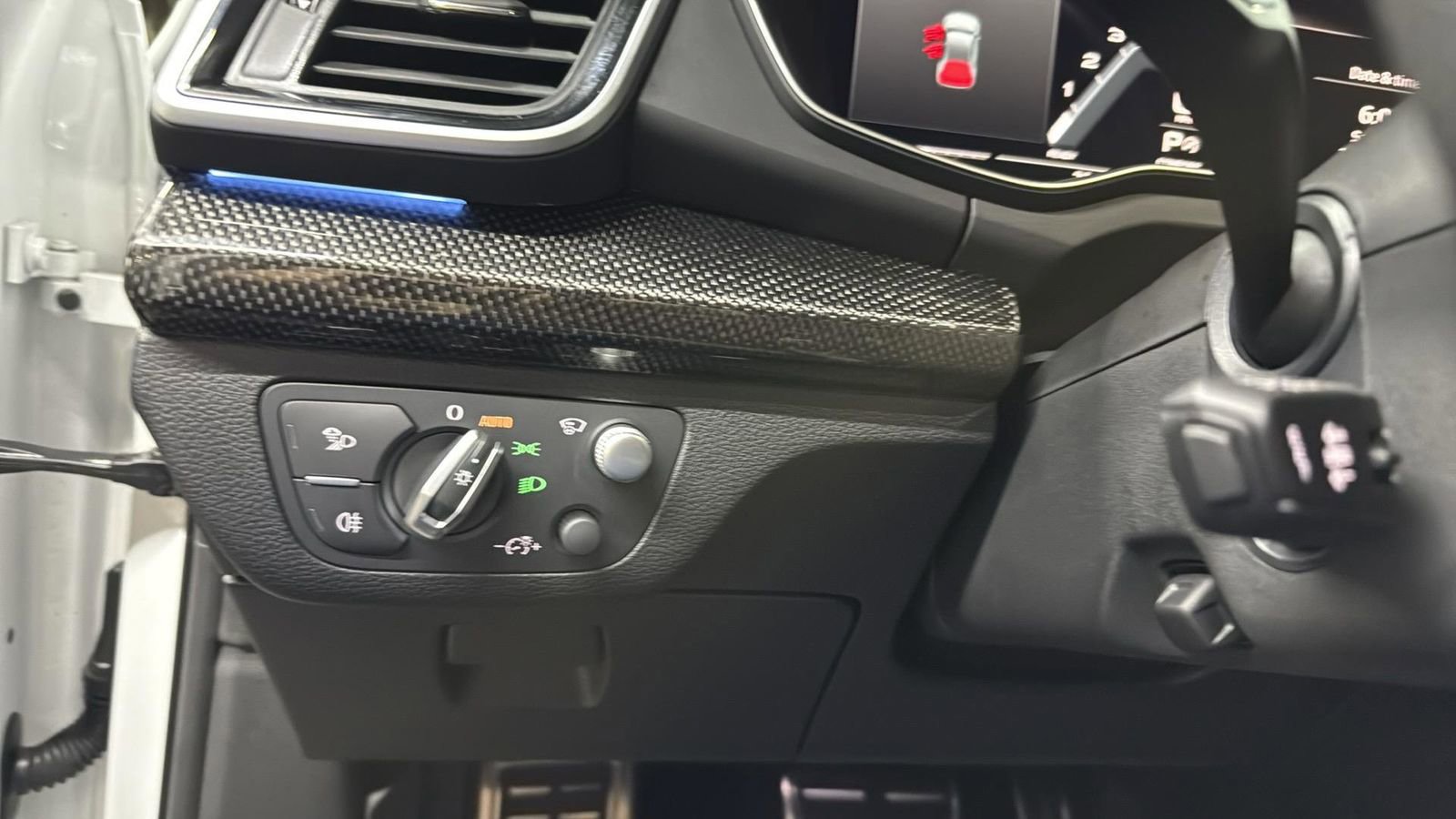 Used 2023 Audi SQ5 Prestige image 18