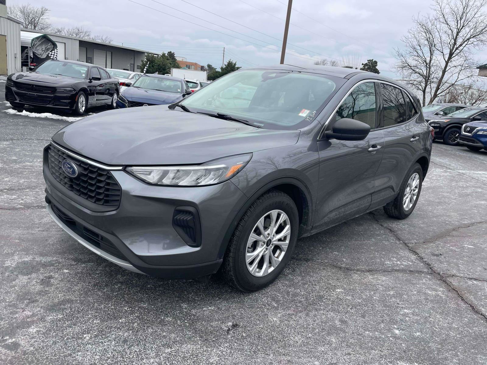 Used 2024 Ford Escape Active image 2