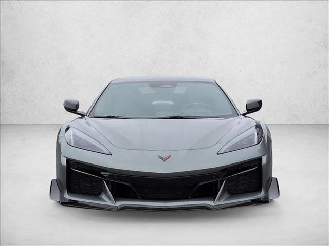 Used 2024 Chevrolet Corvette Z06 w/ Z07 Performance Package RWD image 3