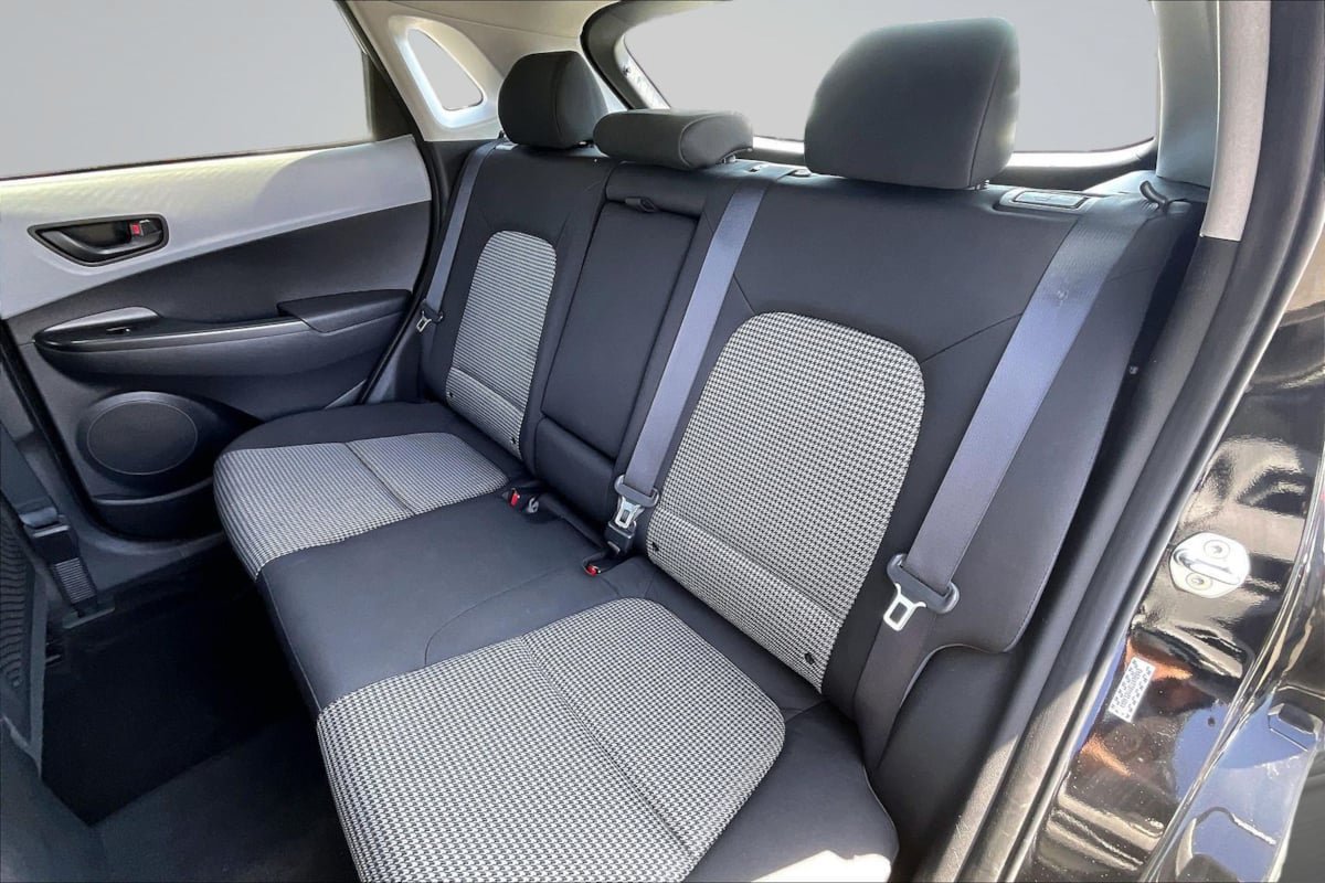 Used 2020 Hyundai Kona SE FWD image 26