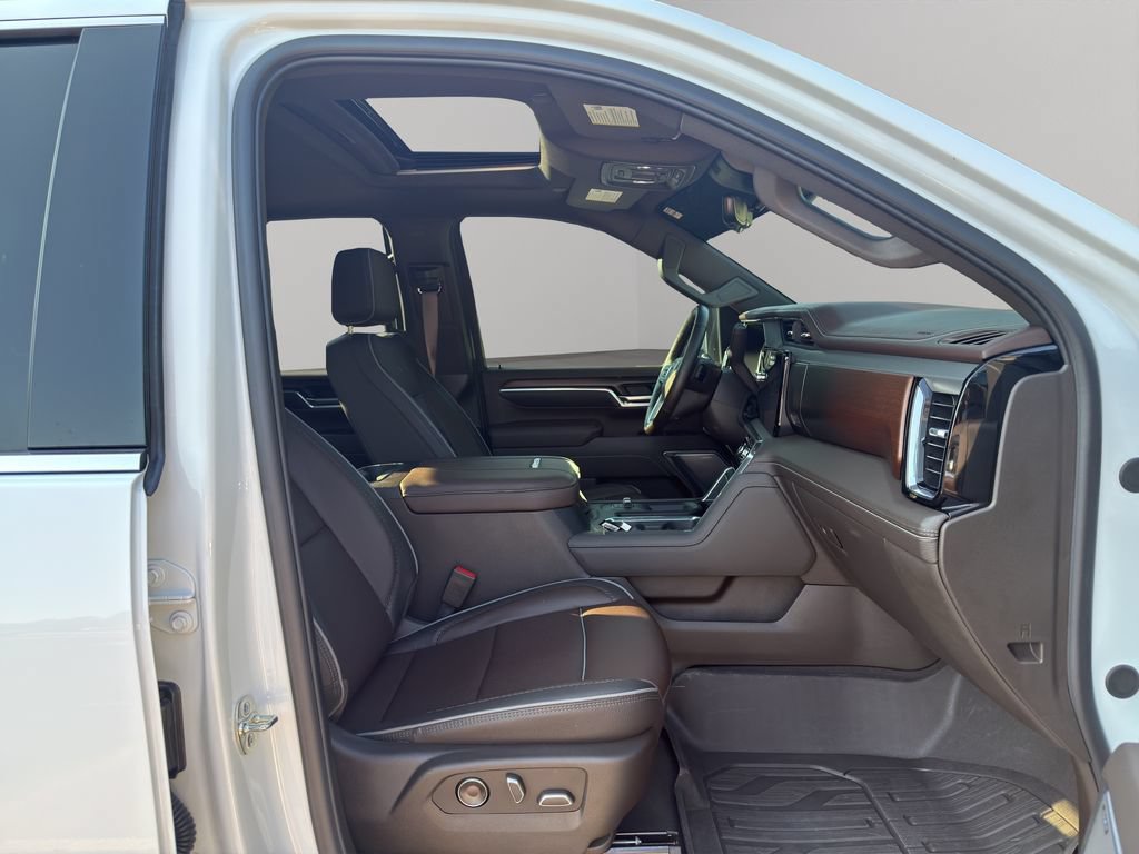 Used 2026 GMC Sierra 3500 Denali w/ Denali Reserve Package AWD/4WD image 17