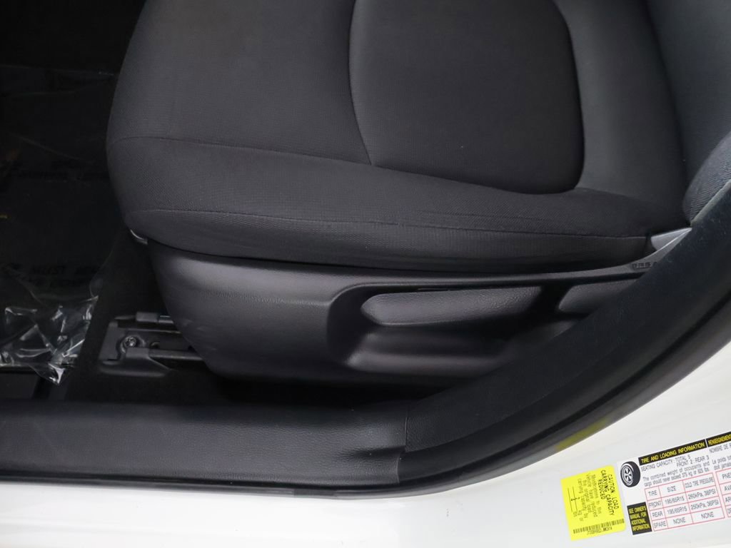Used 2020 Toyota Corolla LE w/ Carpet Mat Package (TMS) image 27