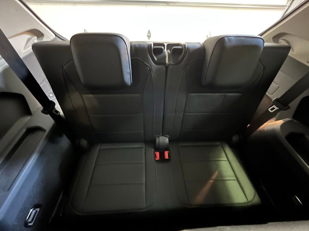 Used 2018 Volkswagen Tiguan SEL image 26