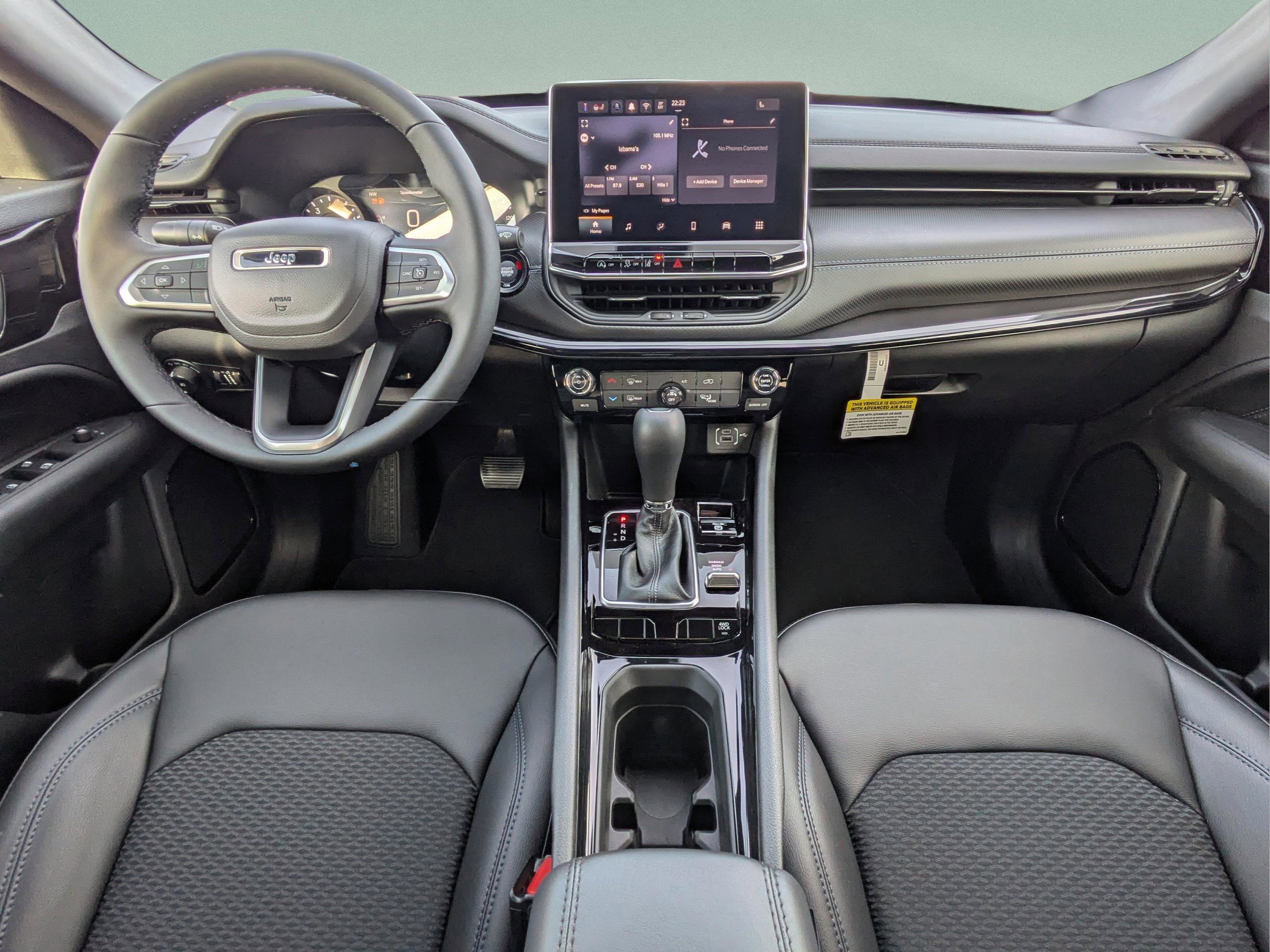 New 2026 Jeep Compass Latitude image 16