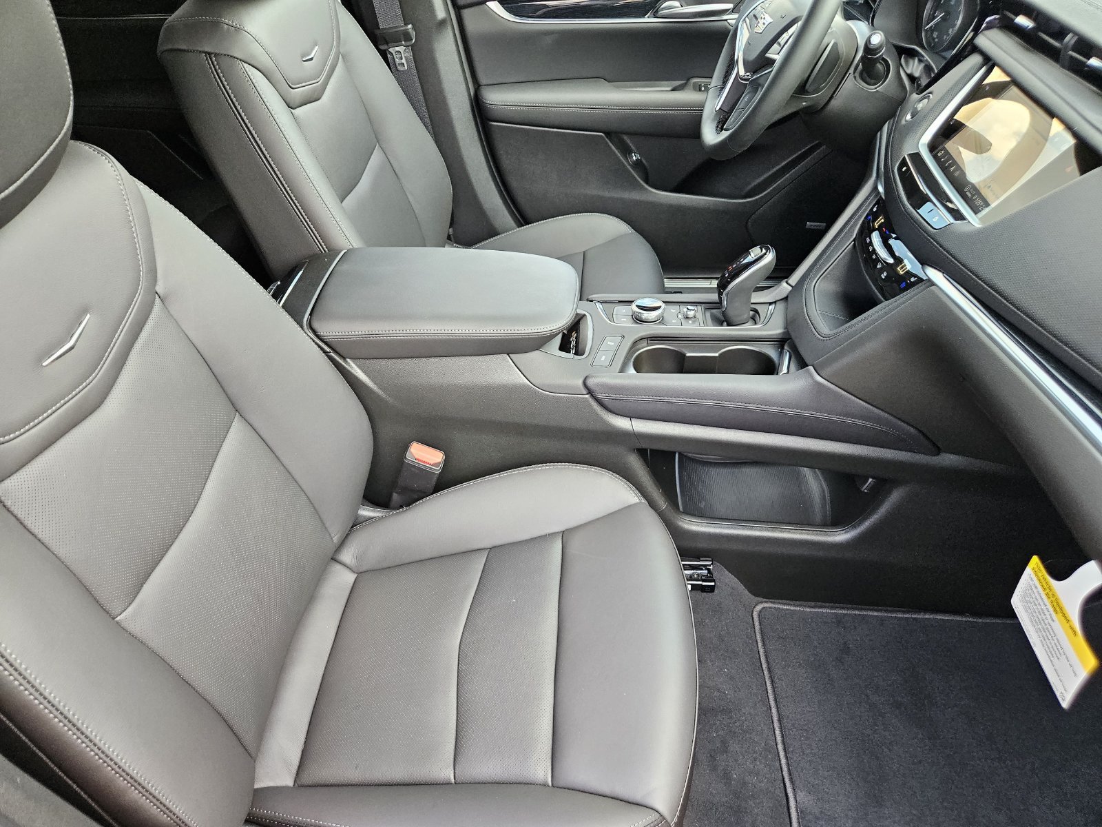 New 2026 Cadillac XT5 Premium Luxury w/ Driver Assist Package FWD image 16