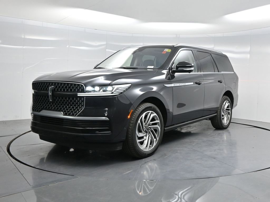 Used 2025 Lincoln Navigator Reserve AWD/4WD image 62