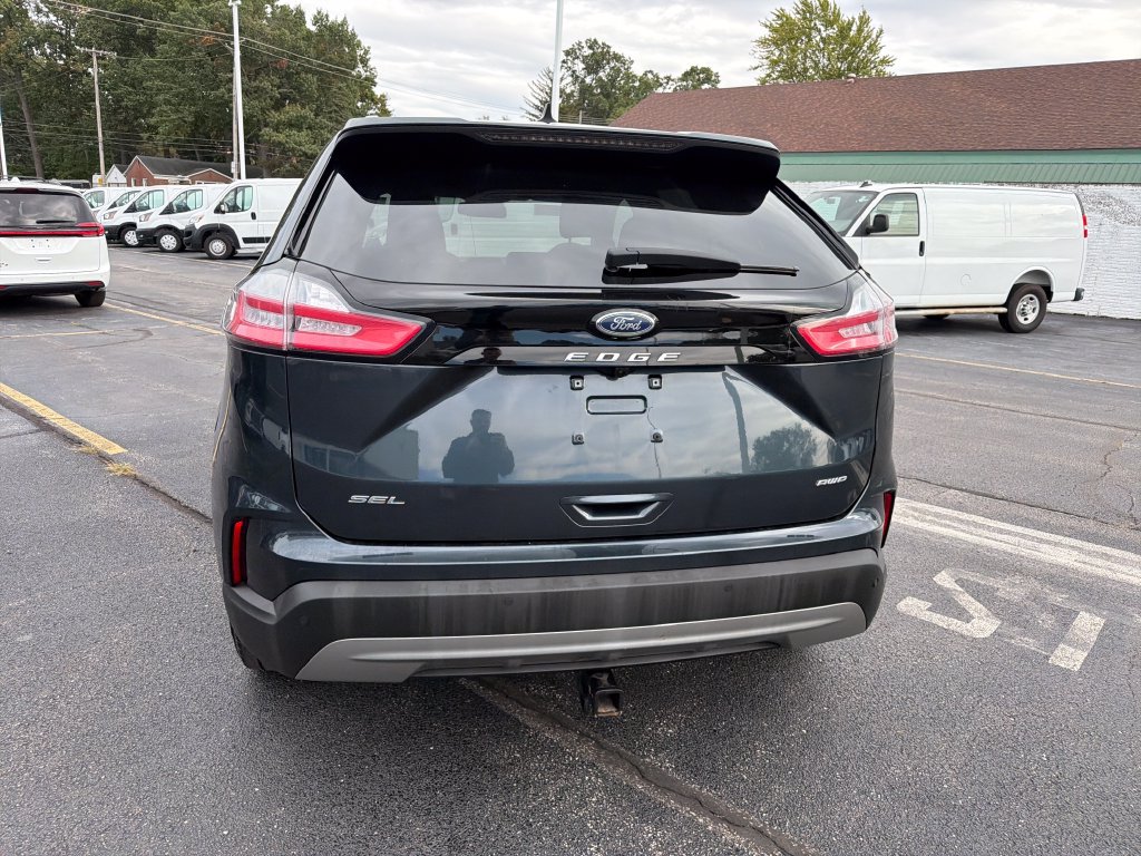 Used 2024 Ford Edge SEL w/ Convenience Package AWD/4WD image 4