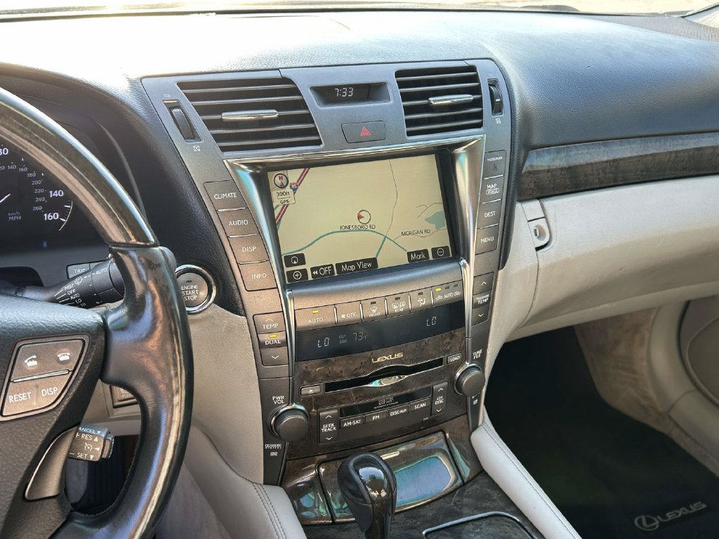Used 2007 Lexus LS 460 L w/ Luxury Pkg RWD image 23