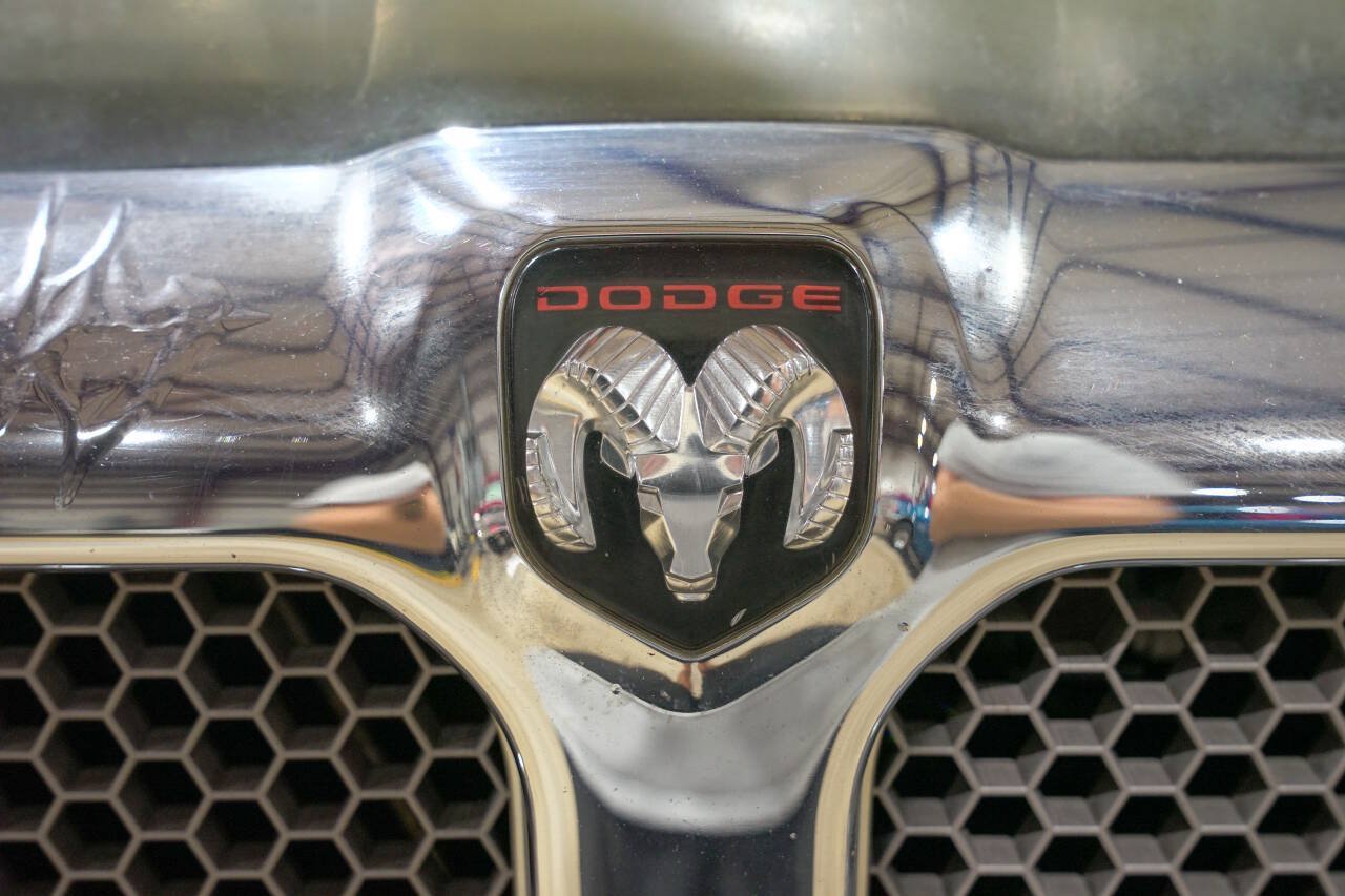 Used 1999 Dodge Ram 1500 Truck 4x4 Quad Cab image 21