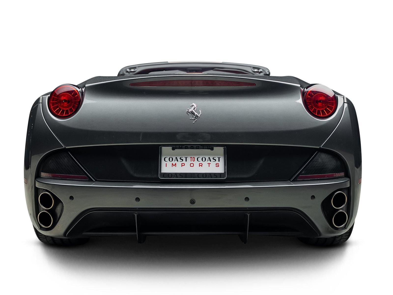 Used 2010 Ferrari California RWD image 13