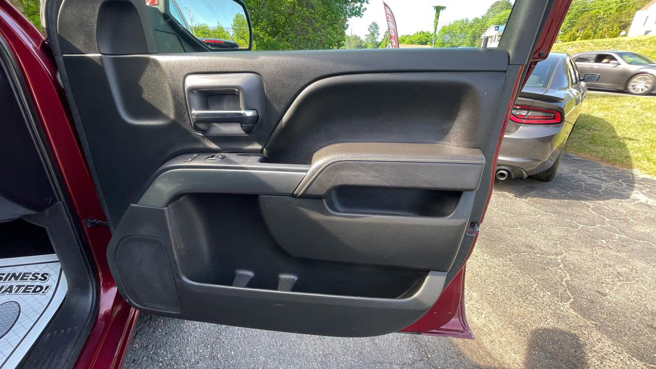 Used 2017 Chevrolet Silverado 1500 LT w/ All Star Edition AWD/4WD image 25