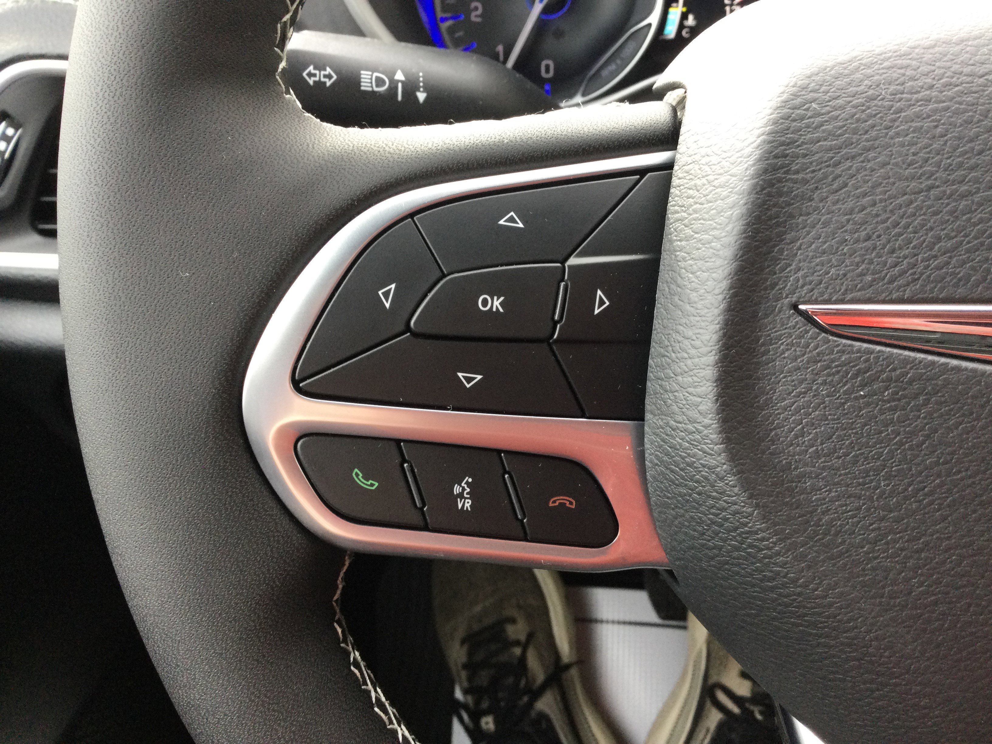 New 2026 Chrysler Pacifica Select image 12