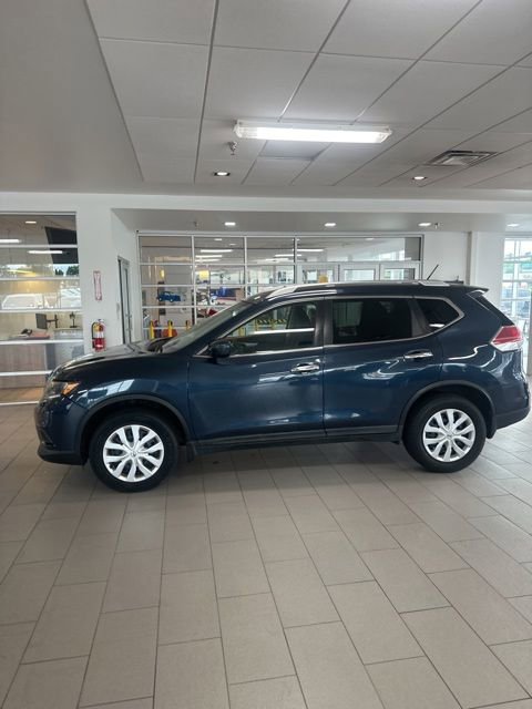 Used 2016 Nissan Rogue S w/ Appearance Package FWD image 20