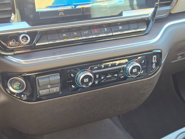Used 2025 GMC Sierra 1500 SLT AWD/4WD image 34