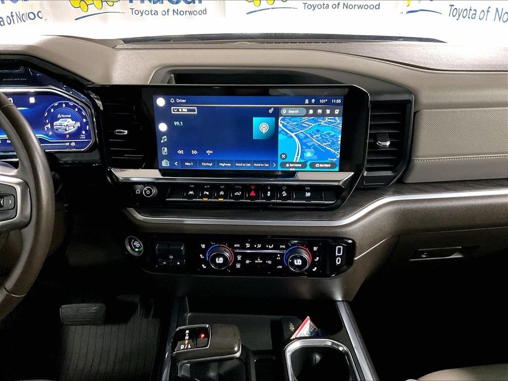 Used 2022 Chevrolet Silverado 1500 LTZ w/ LTZ Premium Package AWD/4WD image 18