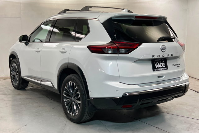 Certified 2026 Nissan Rogue Platinum w/ Platinum Premium Package AWD/4WD image 3