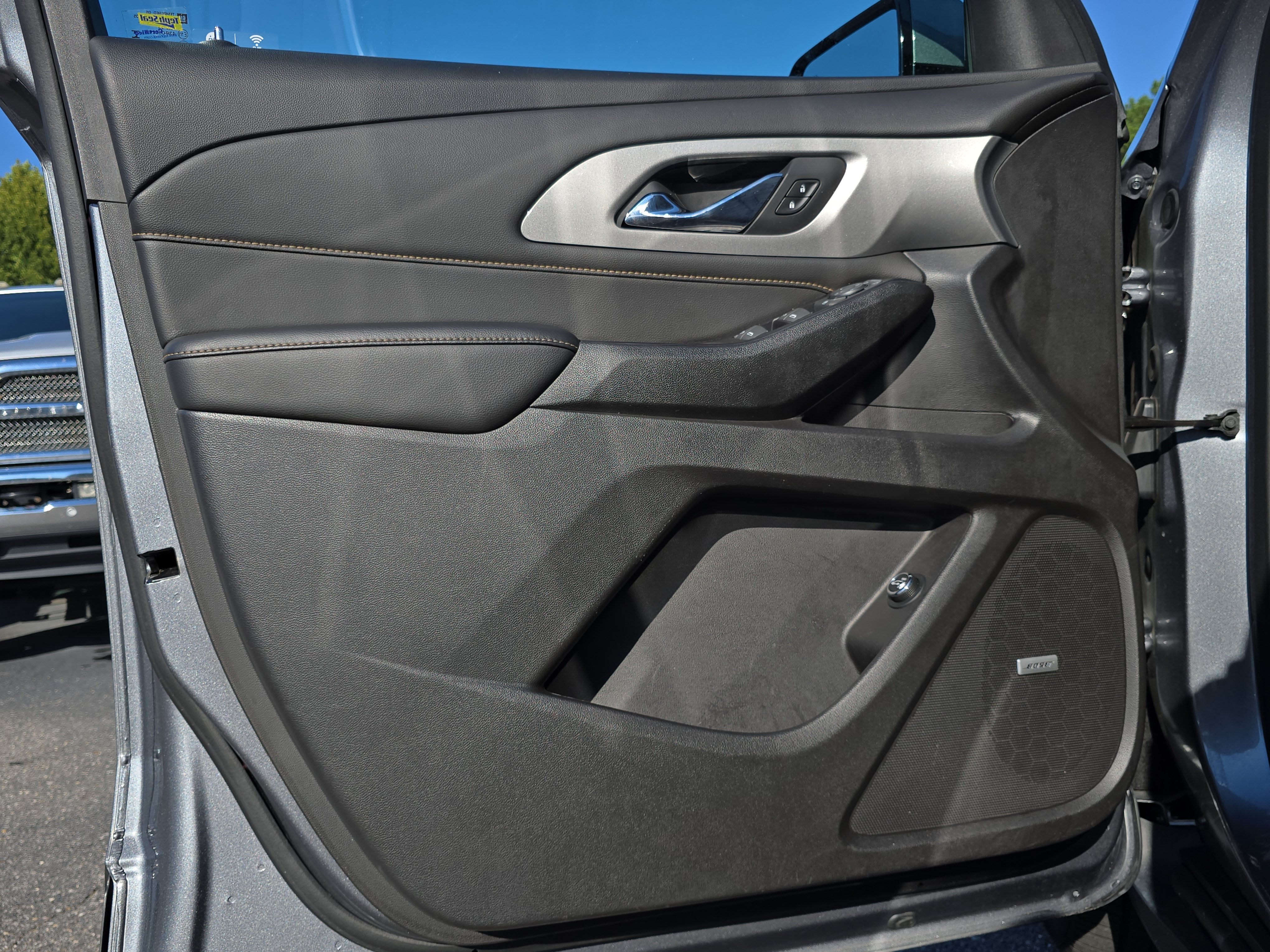 Used 2019 Chevrolet Traverse LT w/ LT Premium Package AWD/4WD image 30