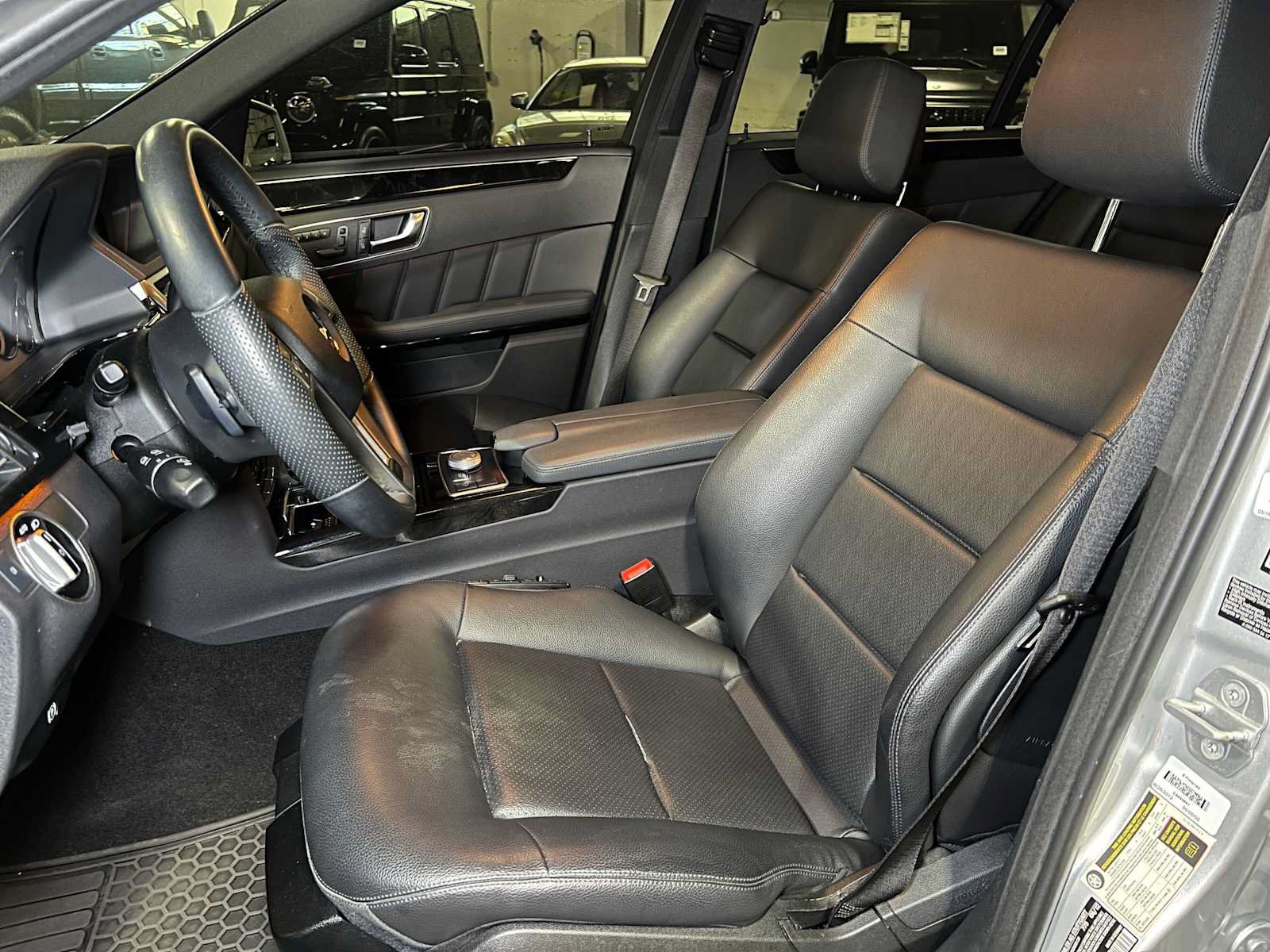 Used 2012 Mercedes-Benz E 350 4MATIC Sedan image 25