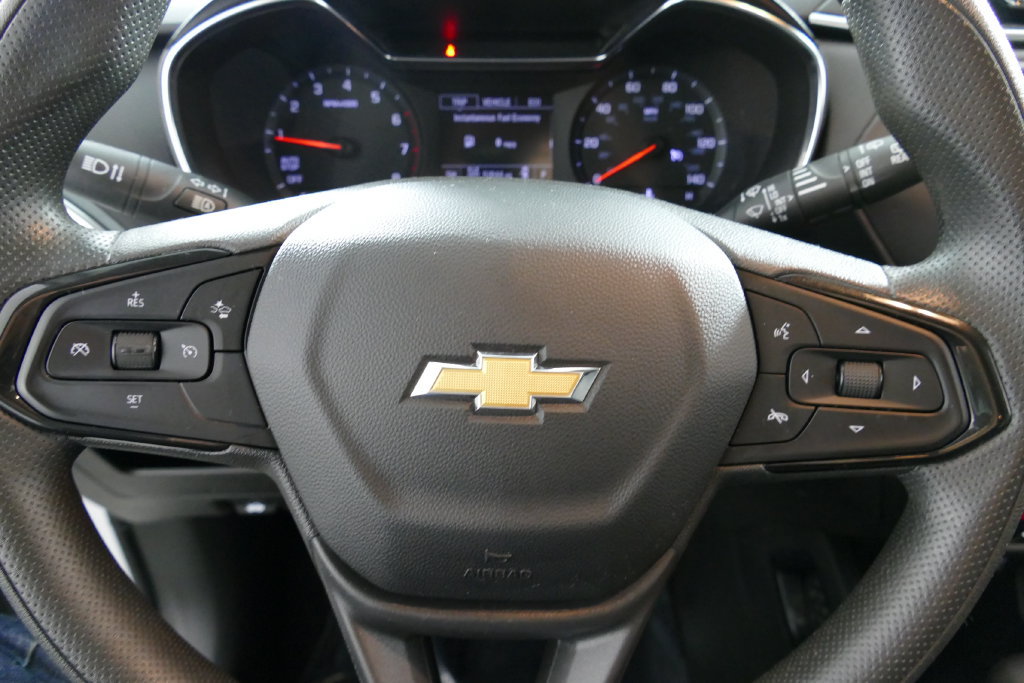 Used 2023 Chevrolet TrailBlazer LT AWD/4WD image 16