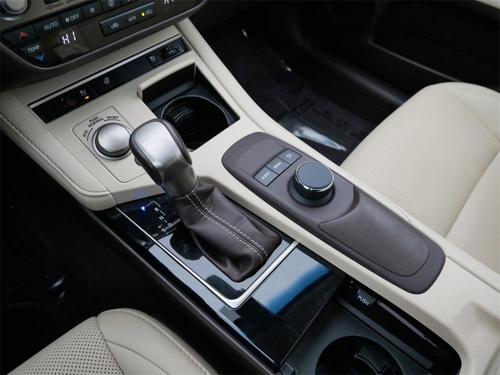 Used 2018 Lexus ES 350 w/ Premier Package image 21