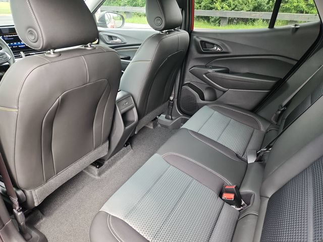 New 2026 Chevrolet Trax LT w/ Driver Confidence Package FWD image 16