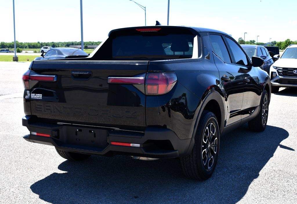 Used 2024 Hyundai Santa Cruz SEL FWD image 3