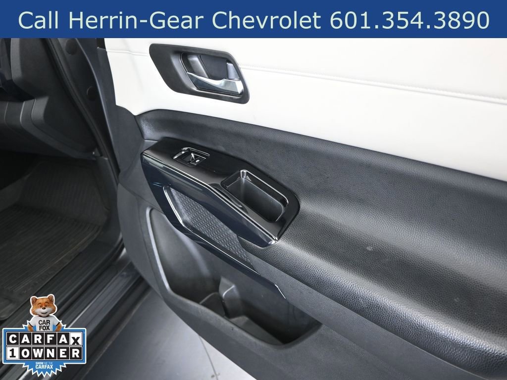 Used 2022 Nissan Pathfinder SV image 24