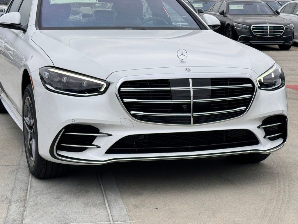 New 2024 Mercedes-Benz S 580 4MATIC Sedan image 3