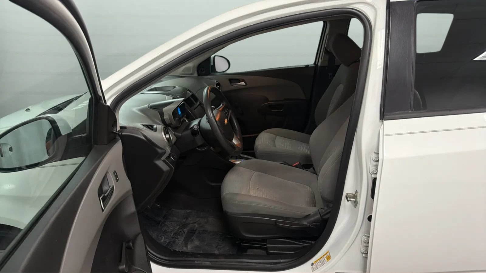 Used 2014 Chevrolet Sonic LS FWD image 19