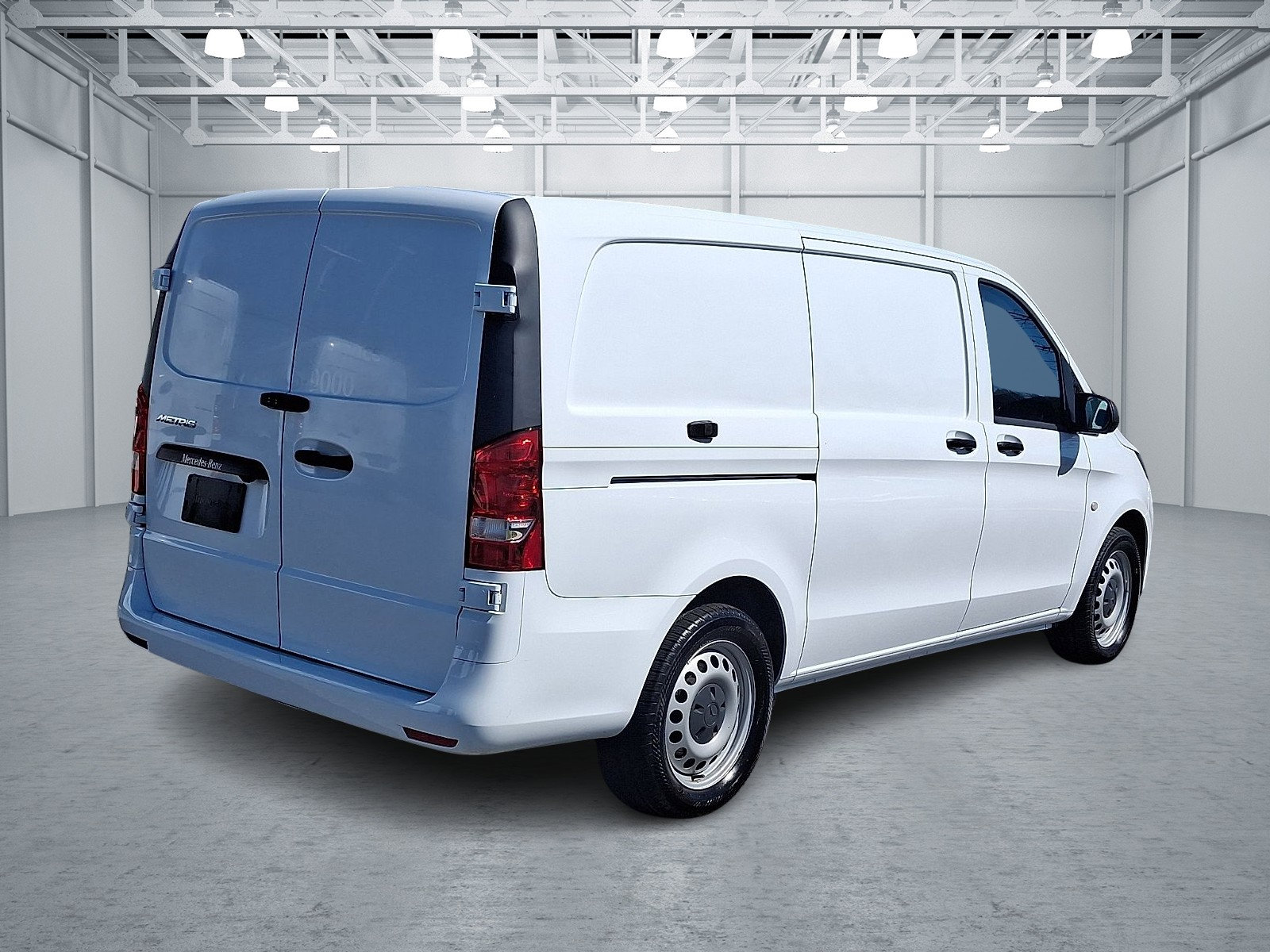 Used 2023 Mercedes-Benz Metris image 6