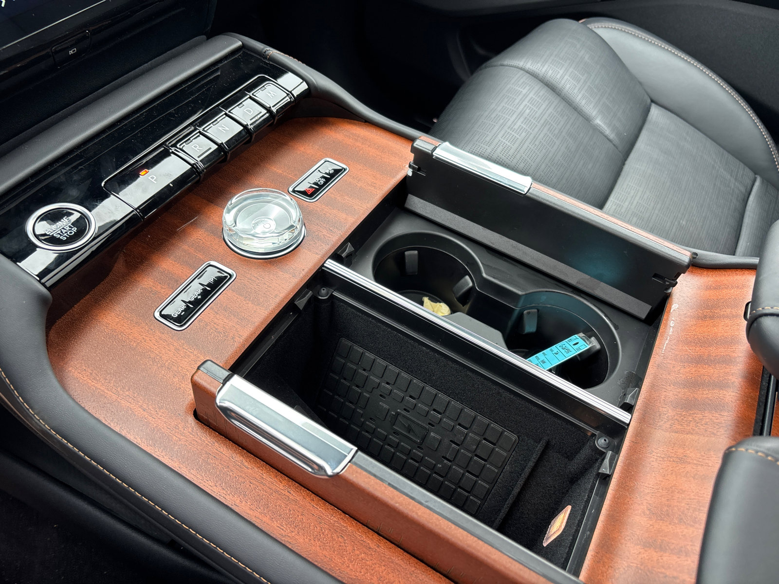 New 2026 Lincoln Navigator L Black Label AWD/4WD image 23