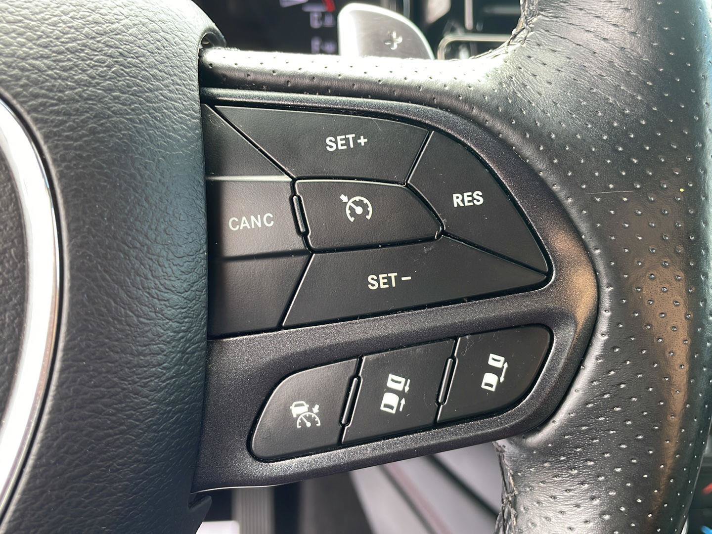Used 2023 Dodge Durango R/T AWD/4WD image 16